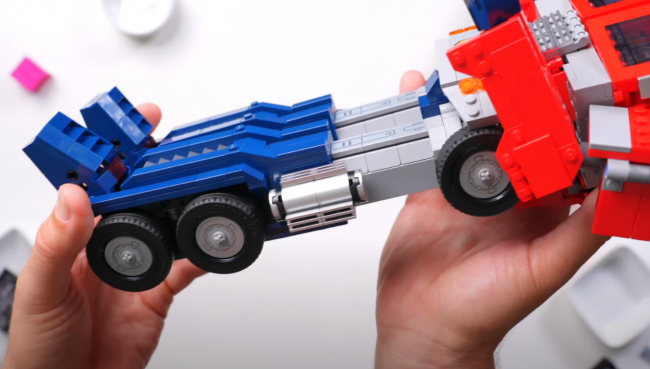 LEGO Transformers Showdown