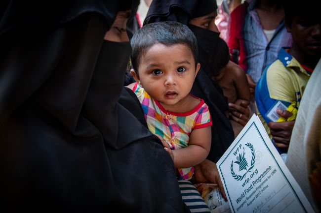 Uchodźcy Rohingya w Bangladeszu stoją w obliczu zbliżającego się kryzysu, ponieważ niedobór pomocy zagraża przetrwaniu