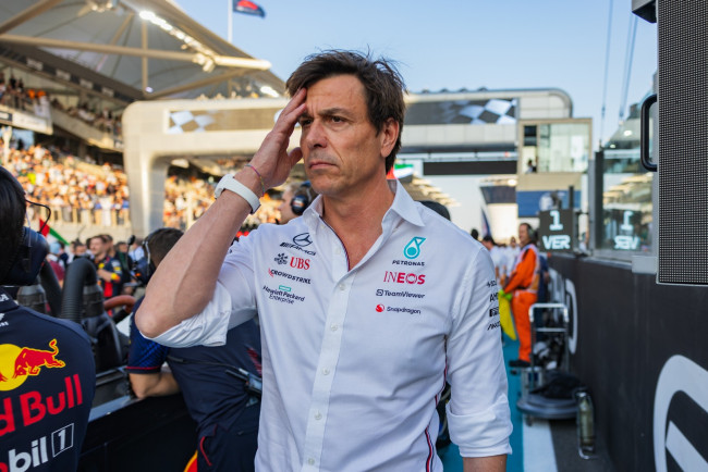 Toto Wolff miał mieszane uczucia, gdy zdobył nagrodę po zwycięstwie Antonellego w Monako