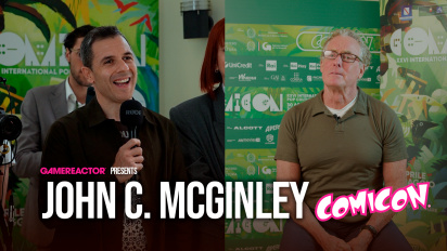 A Rooster ubrany w Scrubs - Wywiad John C. McGinley Comicon Napoli